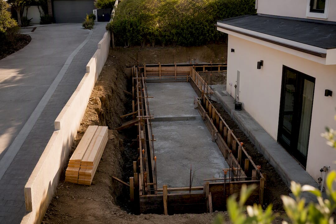 Foundation excavation on constrained addition site